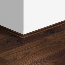 Плинтус QuickStep Scotia QSSCOT01496 Доска дуба белого затемненная